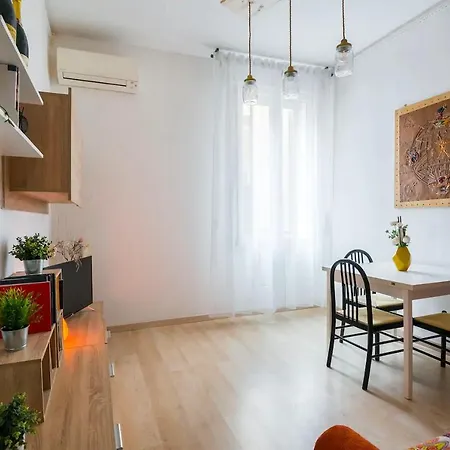 Apartment Elly's House Modena